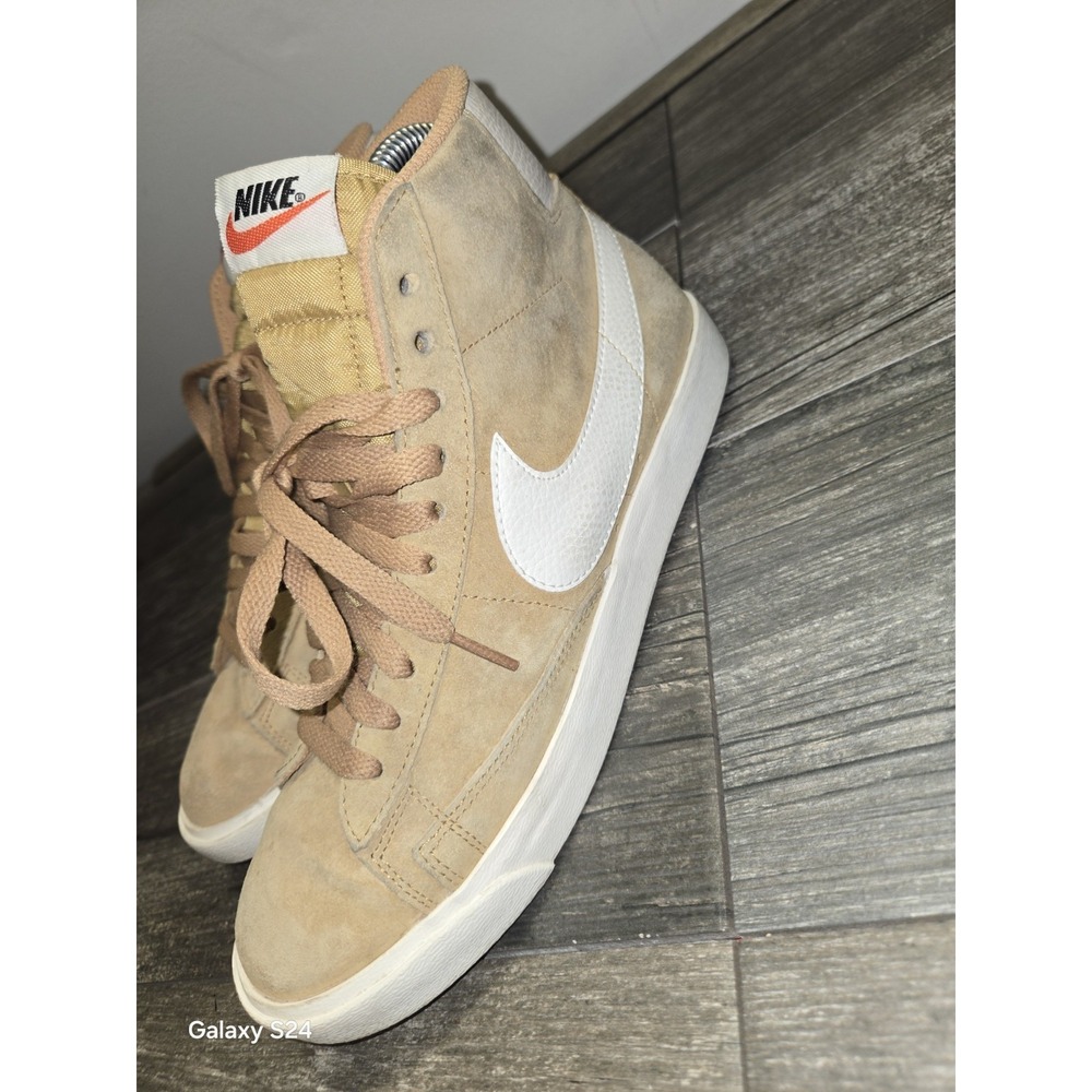 Nike Blazer Mid 77 Wheat White Suede Women's Size 8